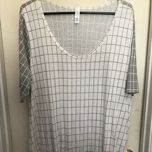 LulaRoe Perfect T